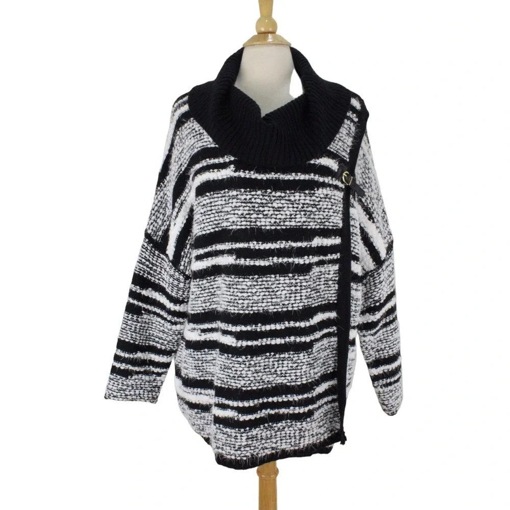 Calvin Klein Cowl Neck Sweater Cape  L/XL Black White Chunky‎ Long Sleeve